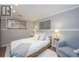 35 MAXWELL CRESCENT - 35