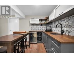190 EMERY STREET - 28