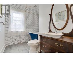 339 GREENFIELD AVENUE - 17
