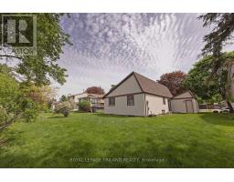 1697 ALDERSBROOK ROAD - 18