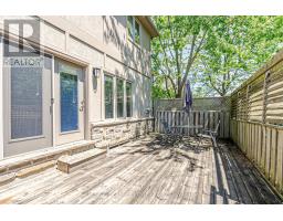 20 - 2089 BEAVERBROOK AVENUE - 33