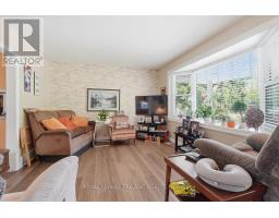 1950 DULUTH CRESCENT - 6