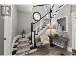 28 WELLINGTON STREET - 17