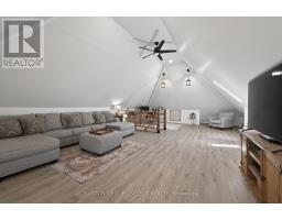 28 WELLINGTON STREET - 29