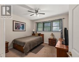219 FAIRWAY AVENUE - 18