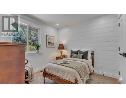 54 LLOYD MANOR CRESCENT - 20