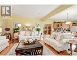 941 BARCLAY ROAD - 13