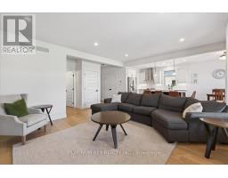 136 DAVENTRY WAY - 14