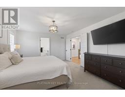 136 DAVENTRY WAY - 18