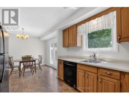 7 THOMPSON AVENUE - 16
