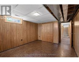 7 THOMPSON AVENUE - 34