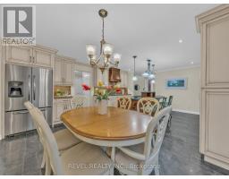 11 CRAMAR CRESCENT - 14