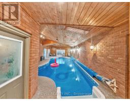 11 CRAMAR CRESCENT - 36