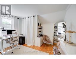42 FIFTH AVENUE - 32