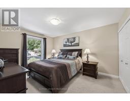 647 GLENGYLE CRESCENT - 15