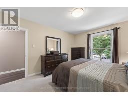 647 GLENGYLE CRESCENT - 16