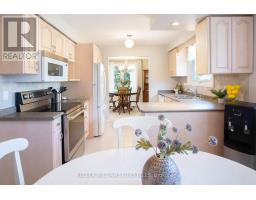 128 CLARENDON CRESCENT - 13