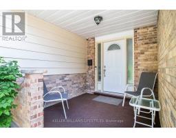 128 CLARENDON CRESCENT - 3