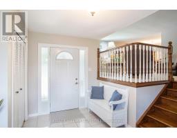 128 CLARENDON CRESCENT - 4