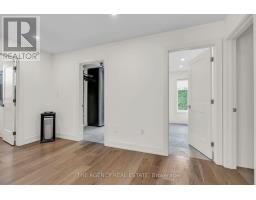32 HUNT VILLAGE CRESCENT - 13