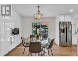 32 HUNT VILLAGE CRESCENT - 14