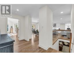 32 HUNT VILLAGE CRESCENT - 22