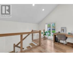 32 HUNT VILLAGE CRESCENT - 24