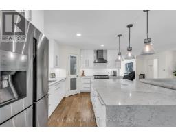 32 HUNT VILLAGE CRESCENT - 29