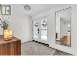 32 HUNT VILLAGE CRESCENT - 3
