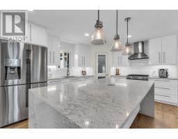 32 HUNT VILLAGE CRESCENT - 30
