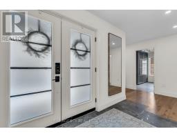 32 HUNT VILLAGE CRESCENT - 4
