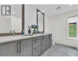 32 HUNT VILLAGE CRESCENT - 7