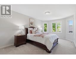 110 GREEN HEDGE LANE - 32