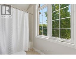 110 GREEN HEDGE LANE - 37
