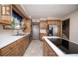235 STANLEY STREET S - 8