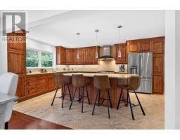 1505 STONEYBROOK CRESCENT - 11