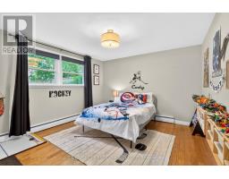 1505 STONEYBROOK CRESCENT - 22