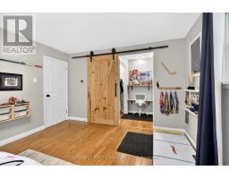 1505 STONEYBROOK CRESCENT - 23