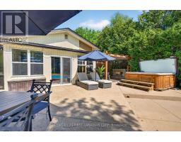 1505 STONEYBROOK CRESCENT - 39