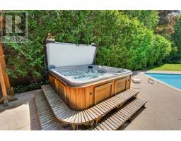 1505 STONEYBROOK CRESCENT - 41