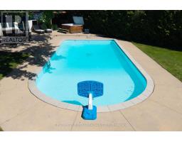 1505 STONEYBROOK CRESCENT - 47