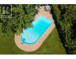 1505 STONEYBROOK CRESCENT - 48