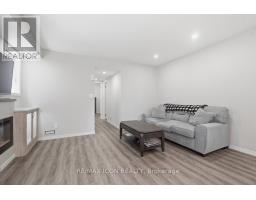 50 - 3200 SINGLETON AVENUE - 14