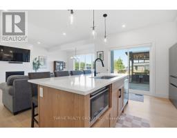 57 BRISCOE CRESCENT - 11
