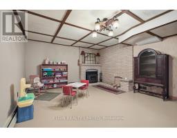 9022 IONA ROAD - 32