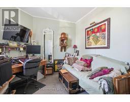 82 WELLINGTON STREET - 14