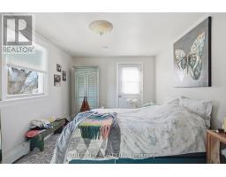 82 WELLINGTON STREET - 25