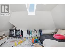 82 WELLINGTON STREET - 27