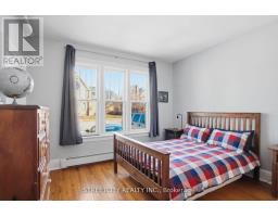 82 WELLINGTON STREET - 31