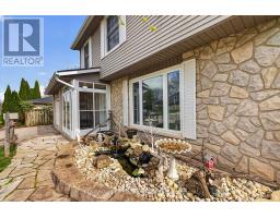 1093 VISCOUNT ROAD - 4